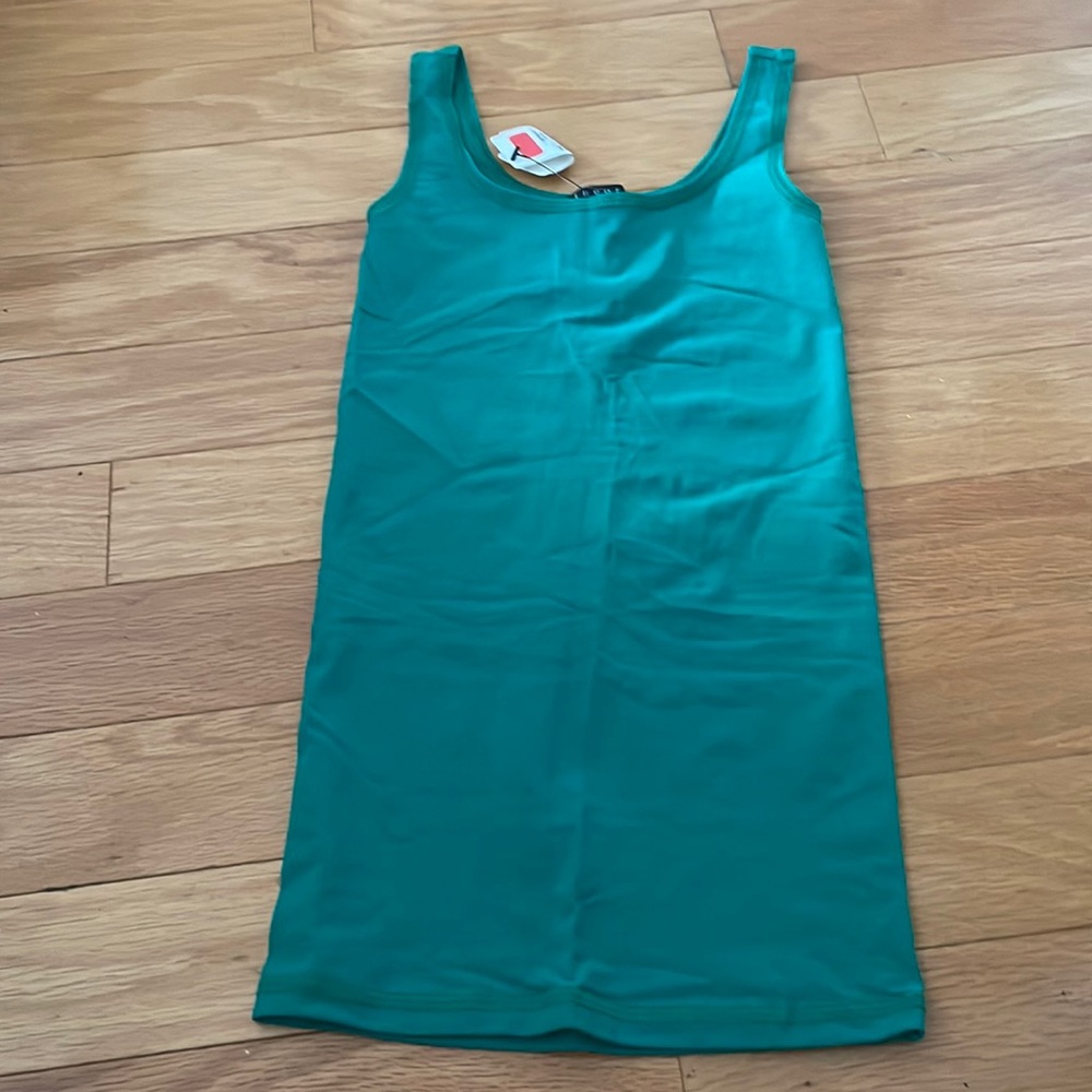 Theory Green Tubular Tank. One Size.